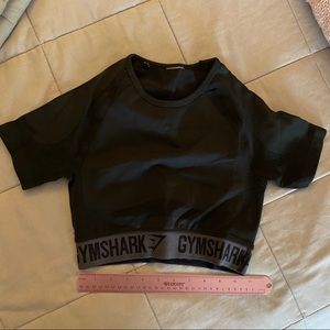 Black Gymshark crop top